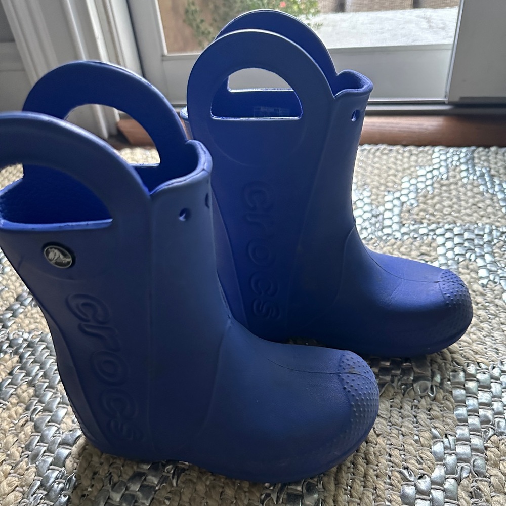 CROCS “handle it” boots - kids